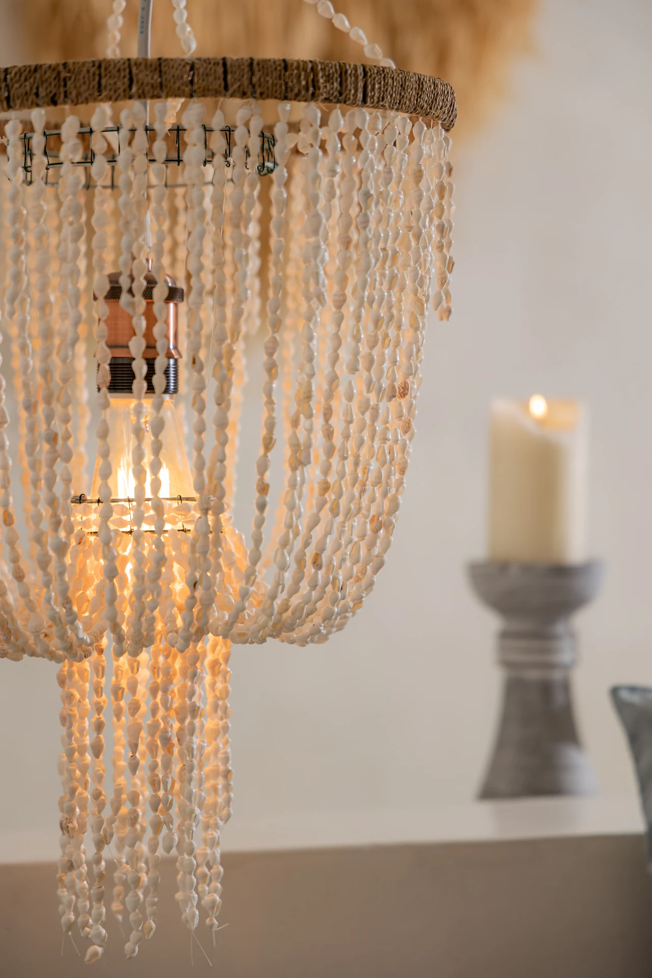 Comfort Villa — Boho-Wohnzimmer mit Rattan-Sitzgelegenheiten (Villa Ginger) — photo 35